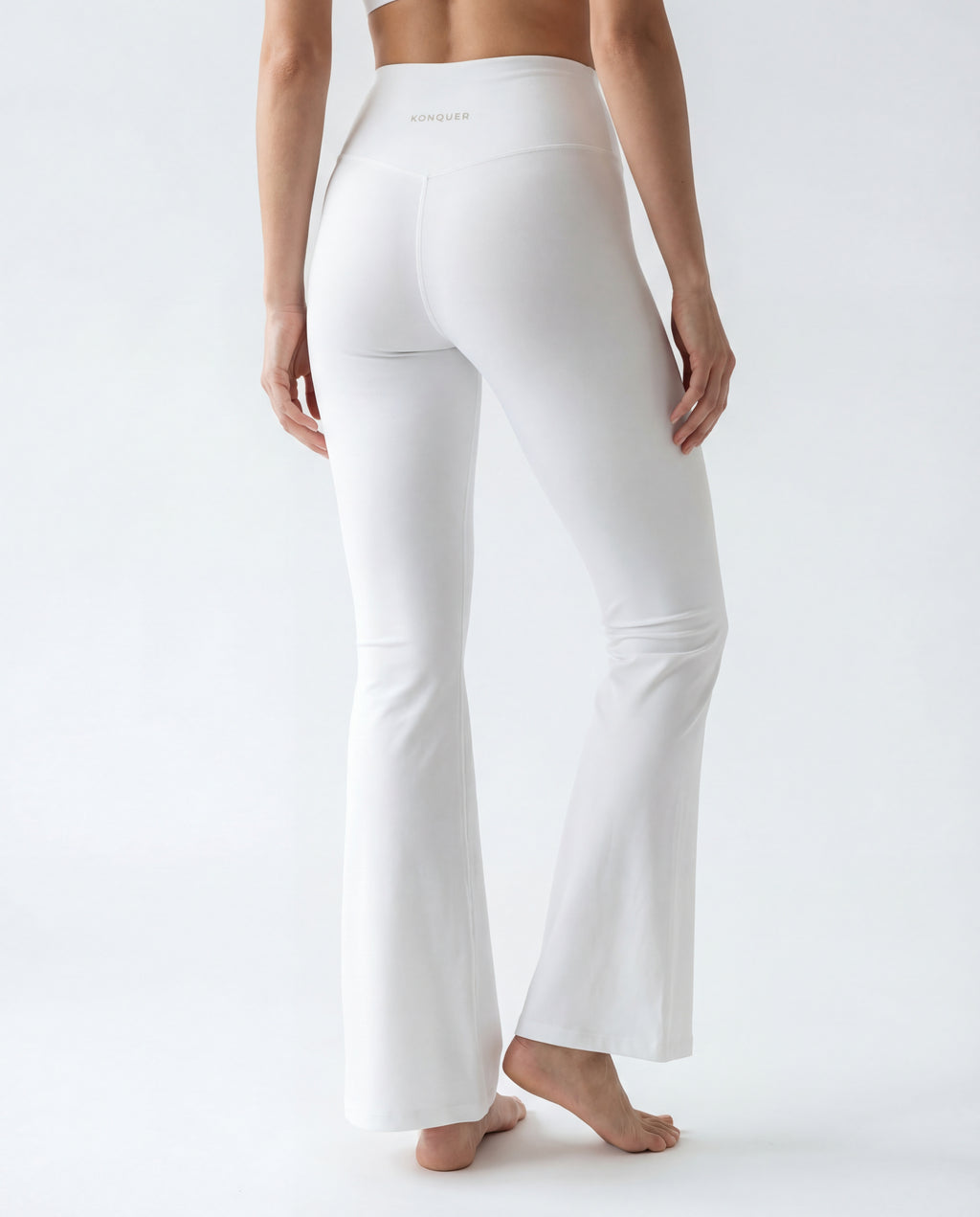 AirGlide™ Artemis Flared Tights