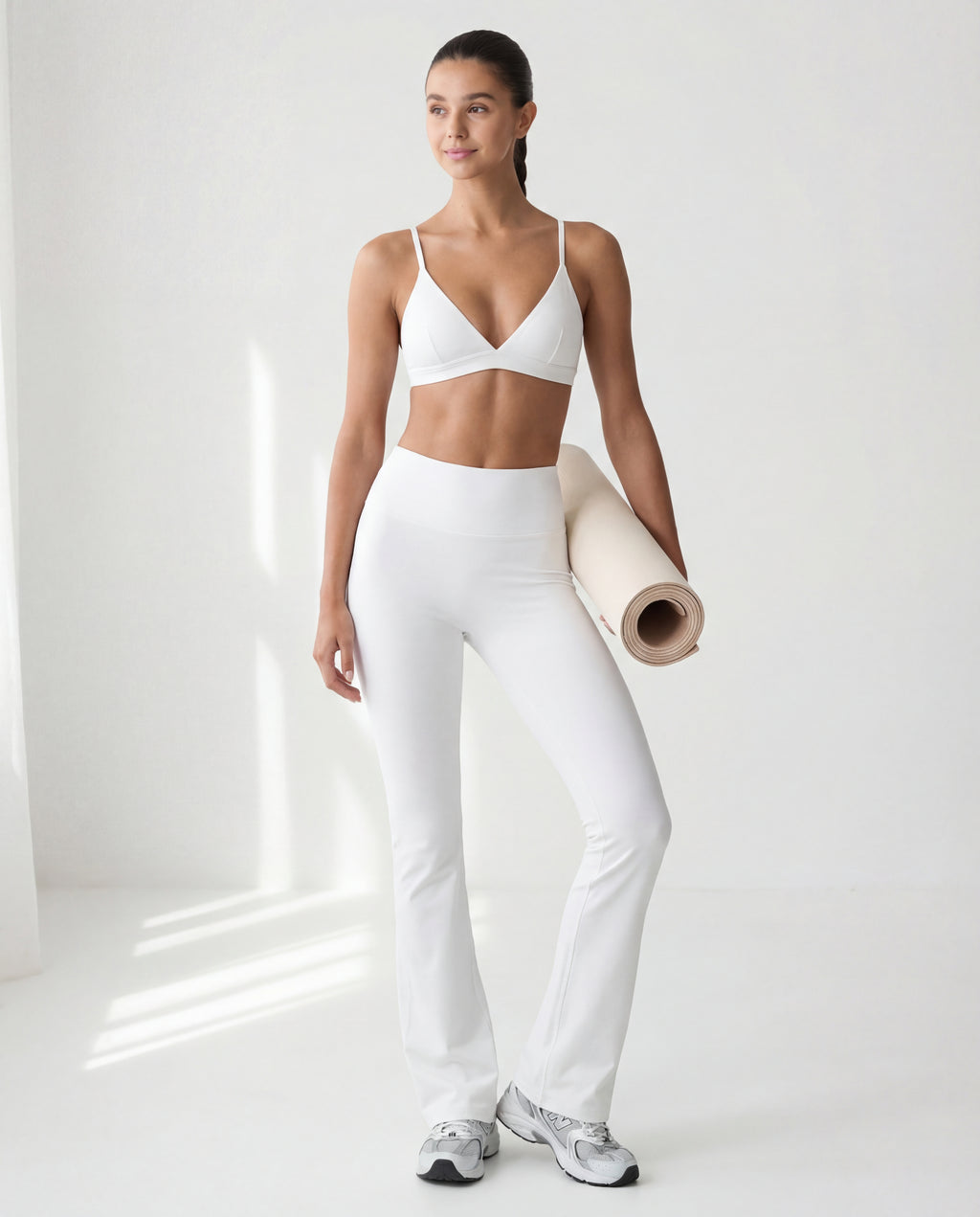 AirGlide™ Artemis Flared Tights